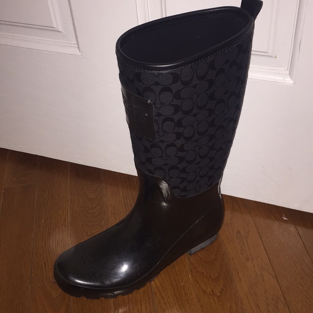 Coach rain boots (black size 8)